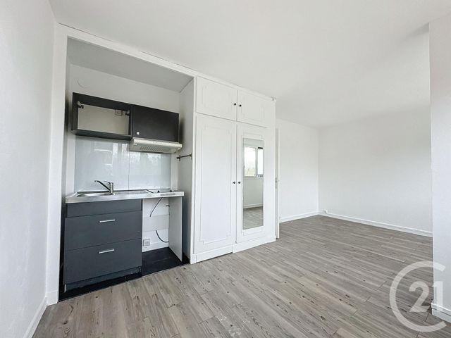 Appartement F1 à vendre - 1 pièce - 26,62 m2 - Le Chesnay - 78 - ILE-DE-FRANCE